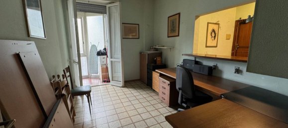 4 rooms Apartment in Florence, Italy No. 36459 9