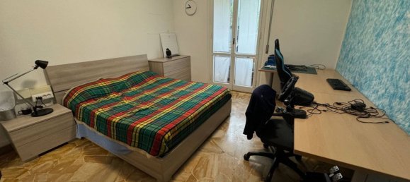 4 rooms Apartment in Florence, Italy No. 36459 4