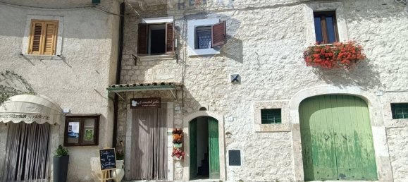 2 Schlafzimmer Wohnung in Civitella Alfedena, Italy, Nr. 310960 26