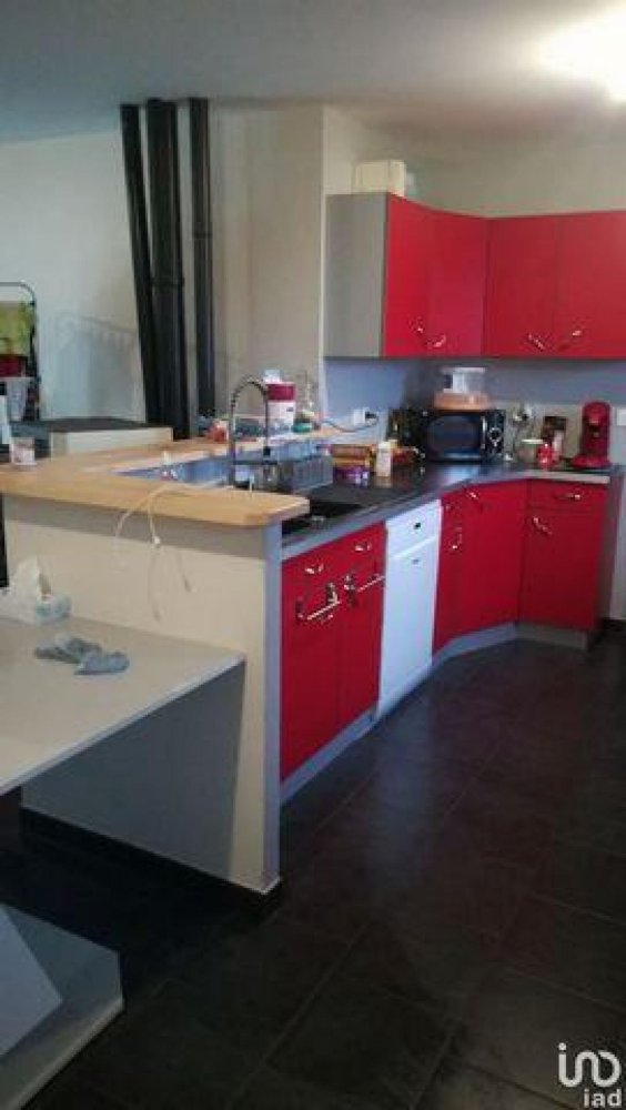 2 bedrooms House in Bayet, France No. 3986