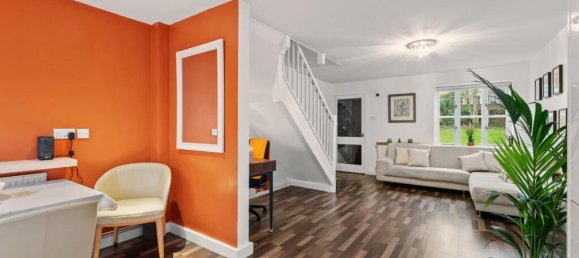 2 bedrooms House in London, United Kingdom No. 12516 5