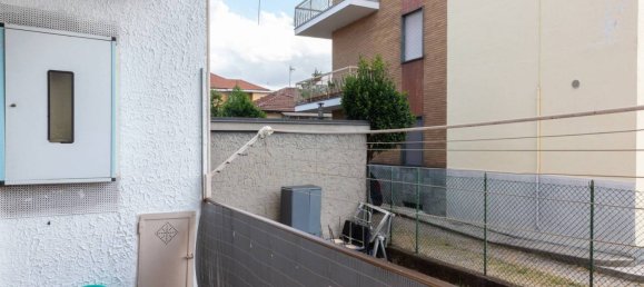 Apartamento de 2 dormitorios en San Mauro Torinese, Italy No. 345595 6