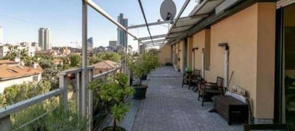 3 Schlafzimmer Wohnung in Milan, Italy, Nr. 244217 9