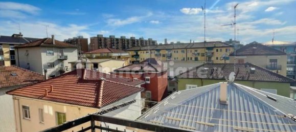 Квартира с 1 спальней в Чезано Босконе, Италия № 61703 12