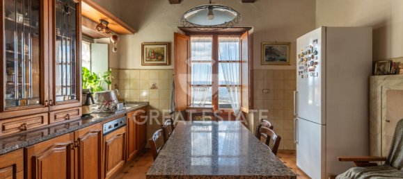 5 bedrooms Villa in Città della Pieve, Italy No. 49302 17