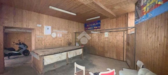 2-salle Garage à Velletri, Italy No. 162299 5