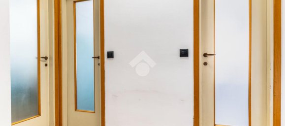 1 bedroom Apartment in Milan, Italy No. 340365 9