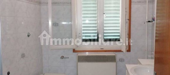 5 Schlafzimmer Villa in Florence, Italy, Nr. 52101 33