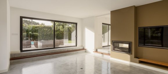 5 bedrooms House in Cascais, Portugal No. 224856 3