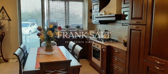 2 Schlafzimmer Maisonette-Wohnung in Marsalforn, Malta, Nr. 5865 12