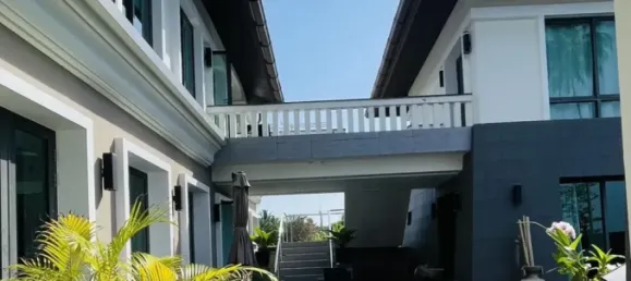 Villa de 3 dormitorios en Nuea Khlong, Thailand No. 73763 7