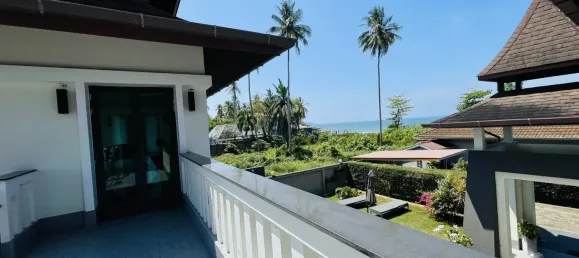 Villa de 3 dormitorios en Nuea Khlong, Thailand No. 73763 20