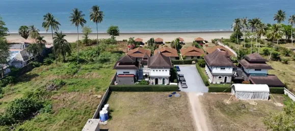 Villa de 3 dormitorios en Nuea Khlong, Thailand No. 73763 3