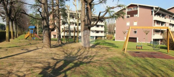 3 bedrooms Apartment in Rho, Italy No. 74900 2