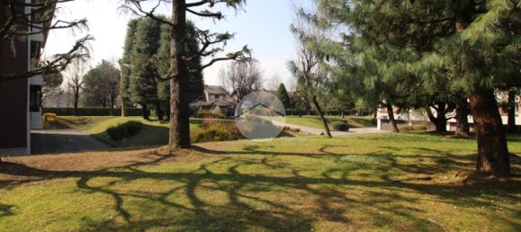 3 bedrooms Apartment in Rho, Italy No. 74900 37