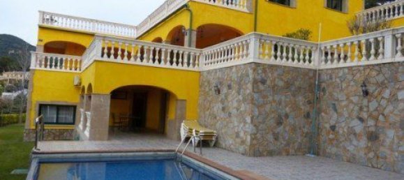 5 bedrooms Villa in Cabrils, Spain No. 82 6