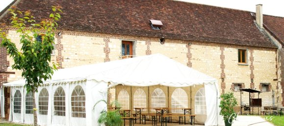 8 غرف نوم منزل في Estissac, France رقم 95470 4