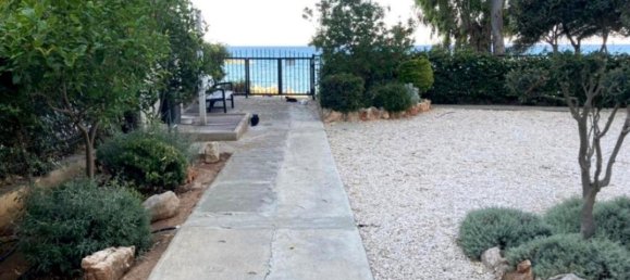 3 bedrooms Apartment in Limassol, Cyprus No. 2504 9