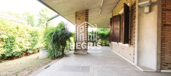 Villa de 5 dormitorios en Santa Maria di Sala, Italy No. 259300 5