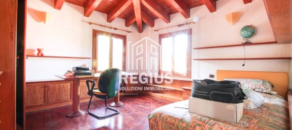 Villa de 5 dormitorios en Santa Maria di Sala, Italy No. 259300 21