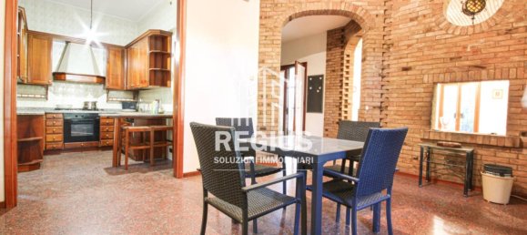 Villa de 5 dormitorios en Santa Maria di Sala, Italy No. 259300 12