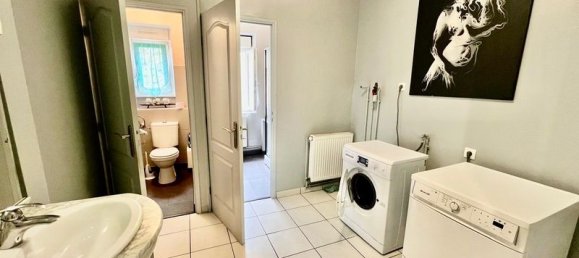 Квартира с 3 спальнями в Альгранж, Франция № 261805 9