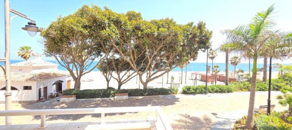 Apartamento T3 em Estepona, Spain N.º 189650 42