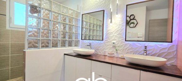 Villa de 3 dormitorios en Valergues, France No. 297680 9