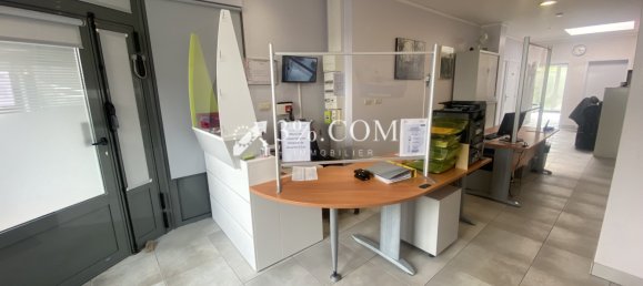 4 bedrooms House in Comines, France No. 65961 2