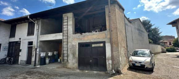 Dúplex de 5 dormitorios en Samarate, Italy No. 361295 9