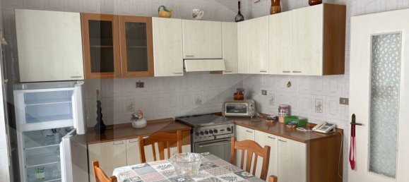 3 غرف نوم شقة في Bari, Italy رقم 22940 10