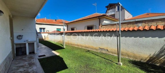 7غرفة فيلا في Francavilla al Mare, Italy رقم 17514 20