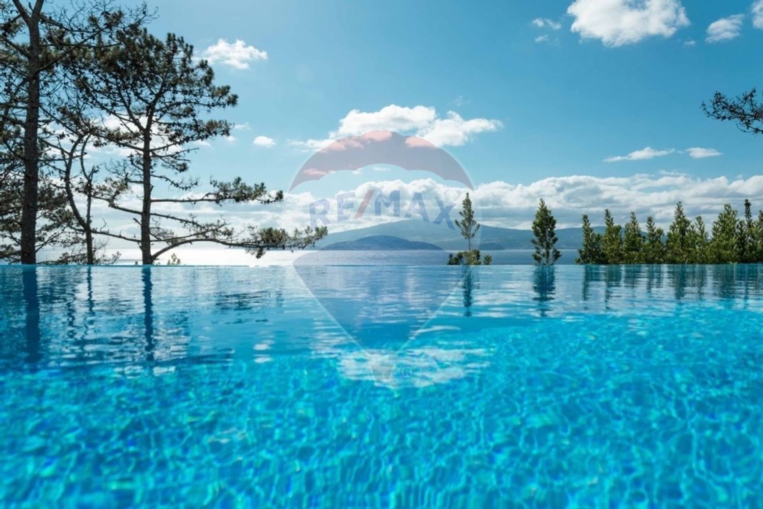 Casa de 4 dormitorios en Madalena, Portugal No. 45338