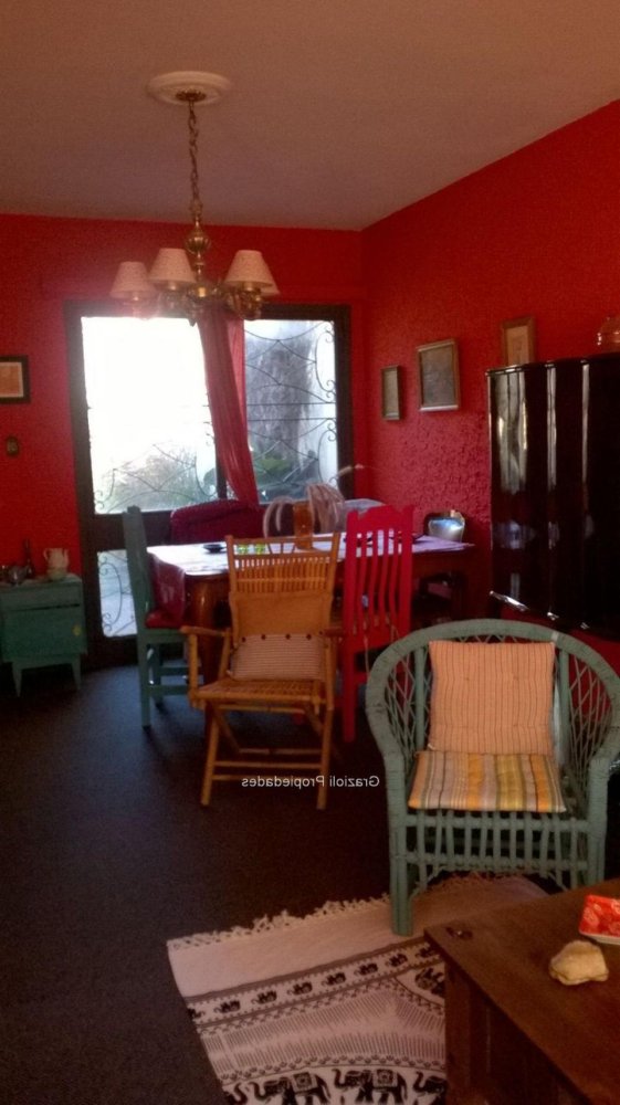 Casa de 2 dormitorios en Montevideo, Uruguay No. 9984