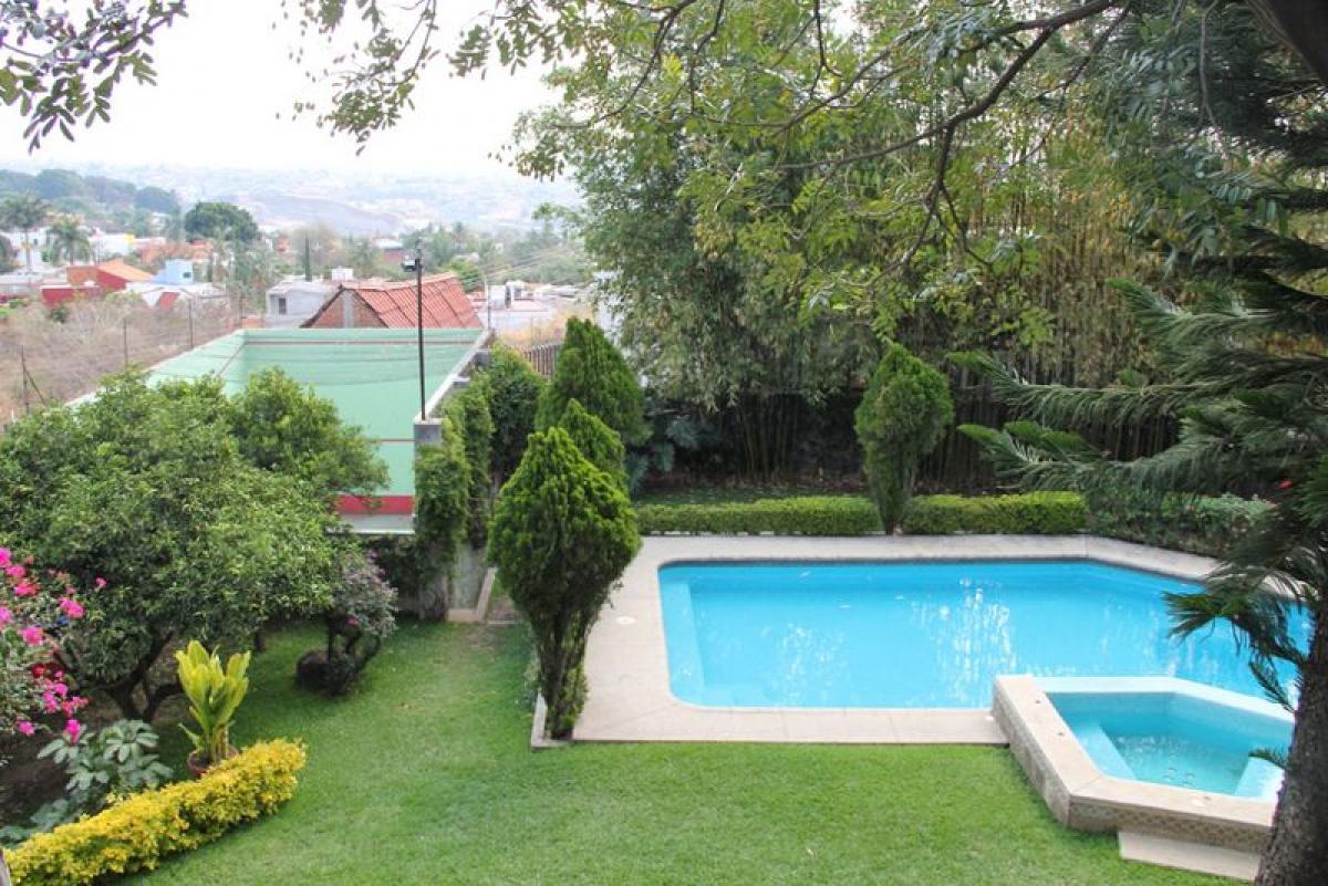 4 bedrooms House in Morelos, Mexico No. 165611