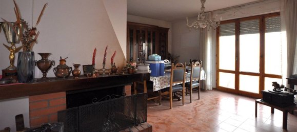 Квартира с 6 комнатами в Монтепульчано, Италия № 60943 2