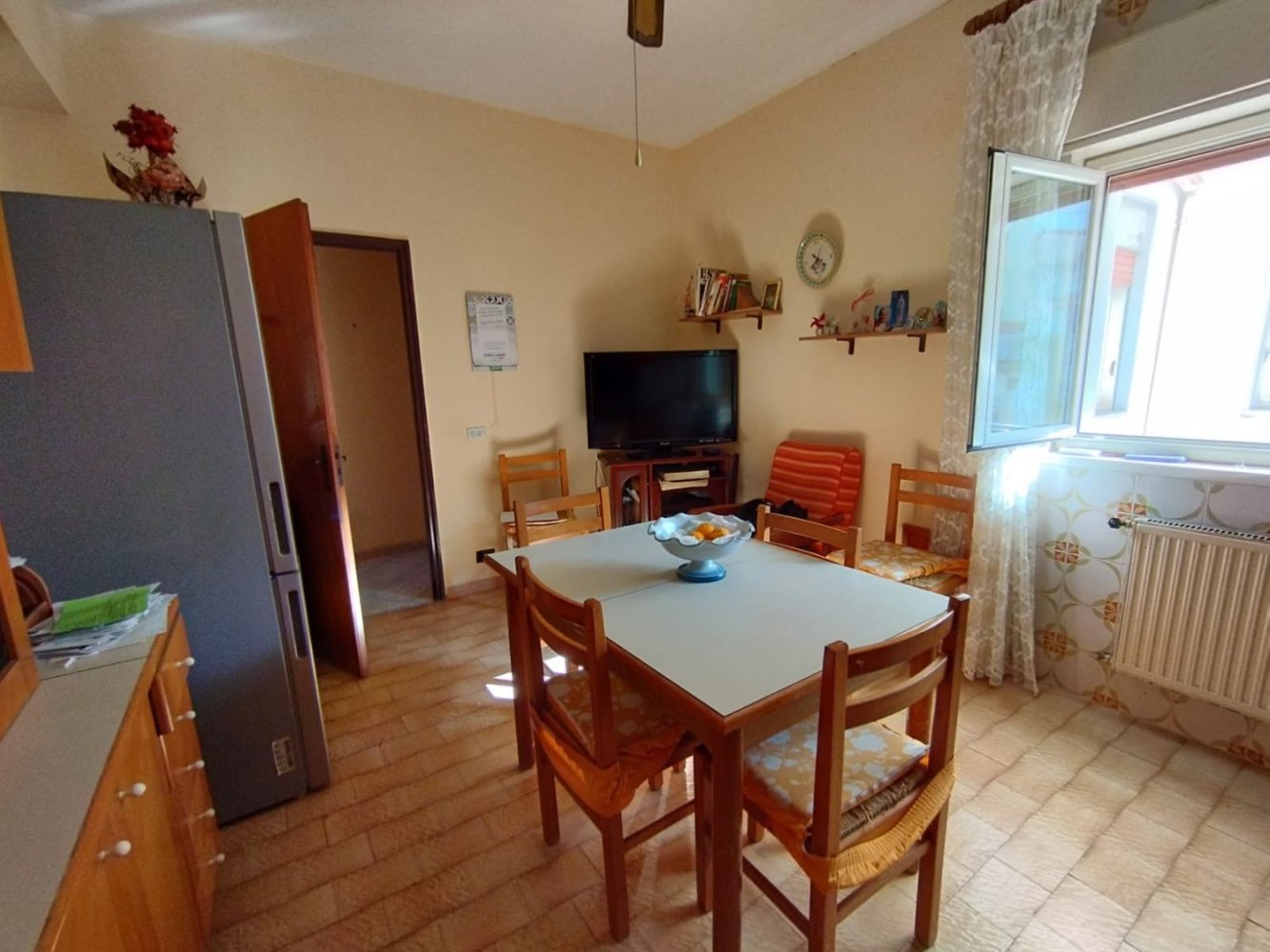 Квартира с 6 комнатами в Шакка, Италия № 44978