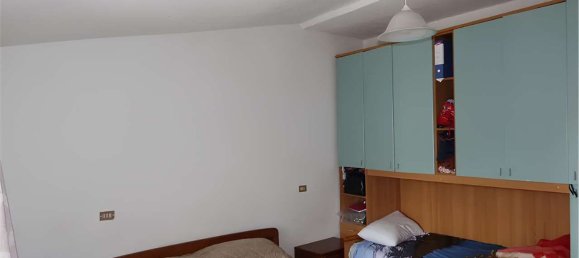 2-salle Appartement à Lentate sul Seveso, Italy No. 2734 4