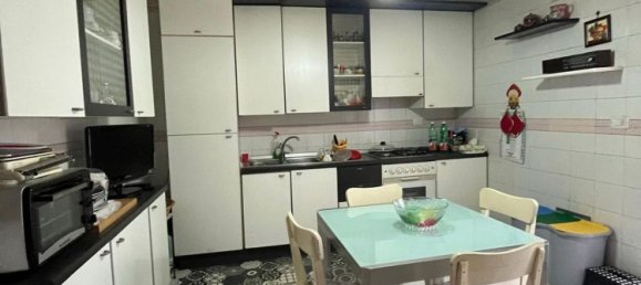 5 rooms Apartment in Mercogliano, Italy No. 142355 4