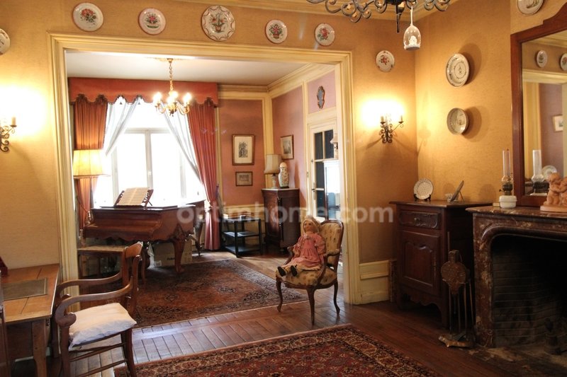 6 bedrooms House in Le Cateau-Cambresis, France No. 83329