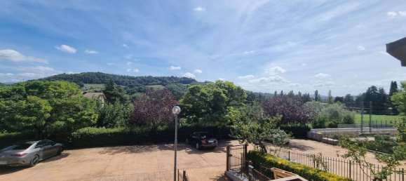 4 Schlafzimmer Wohnung in Perugia, Italy, Nr. 377332 8