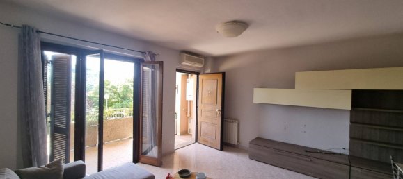 4 Schlafzimmer Wohnung in Perugia, Italy, Nr. 377332 3