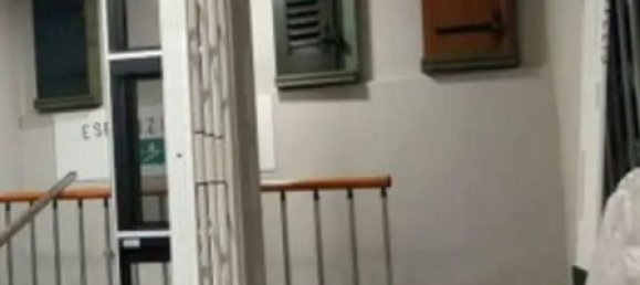 Коммерческая недвижимость с 3 комнатами в Флоренция, Италия № 218797 6