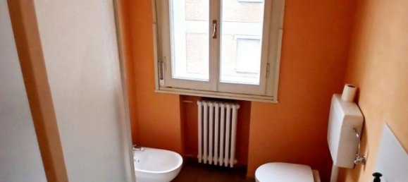 4 rooms Apartment in Reggio Emilia, Italy No. 100228 18