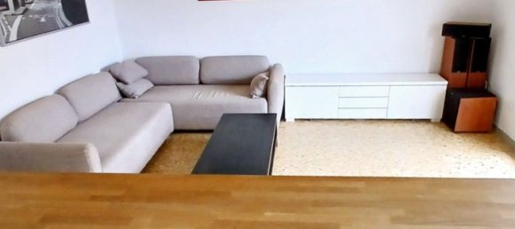 4 rooms Apartment in Reggio Emilia, Italy No. 100228 3