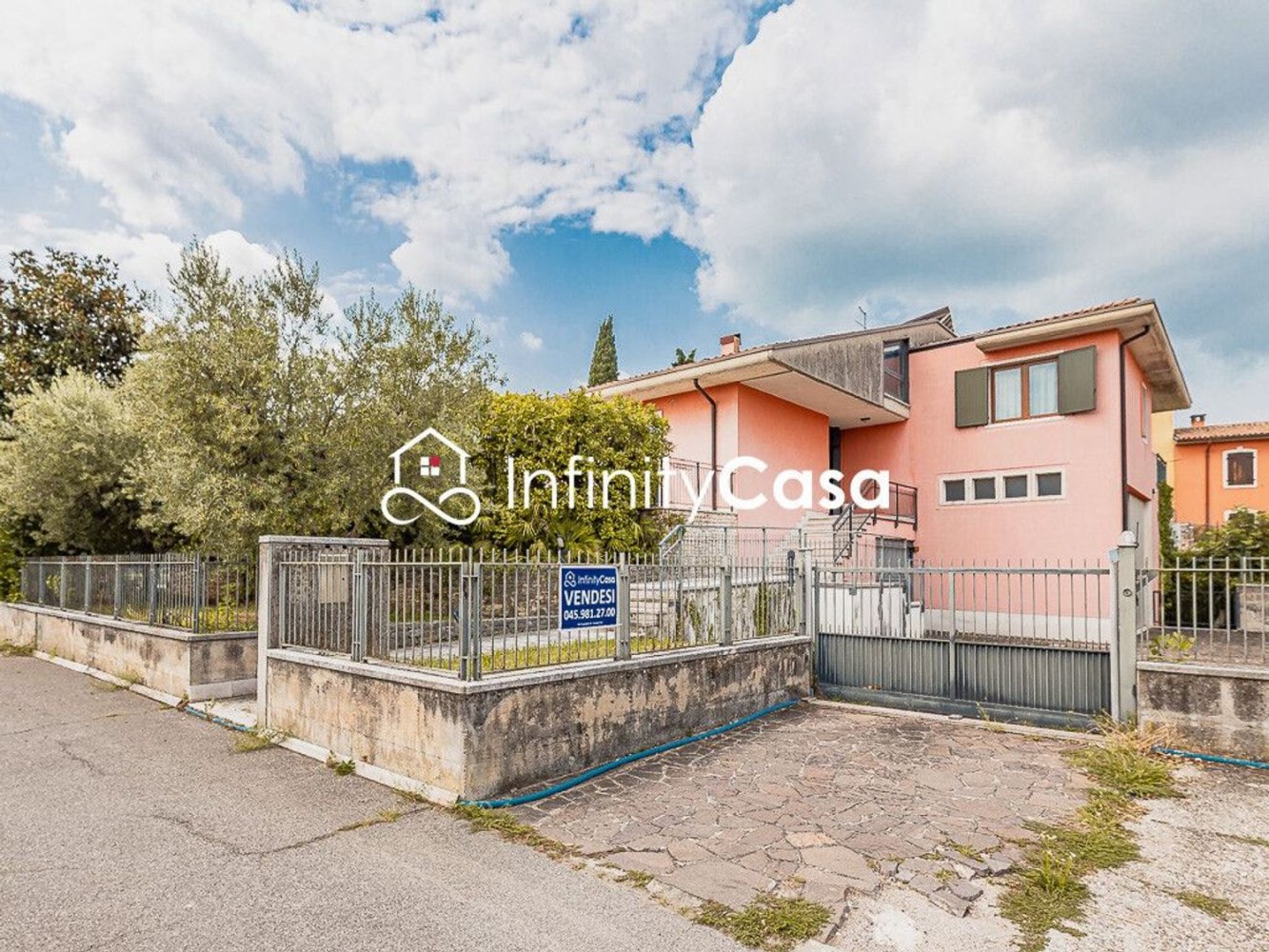 5 bedrooms Villa in Sant'Ambrogio di Valpolicella, Italy No. 346504