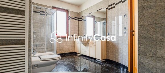 5 bedrooms Villa in Sant'Ambrogio di Valpolicella, Italy No. 346504 17