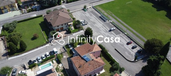 5 bedrooms Villa in Sant'Ambrogio di Valpolicella, Italy No. 346504 31