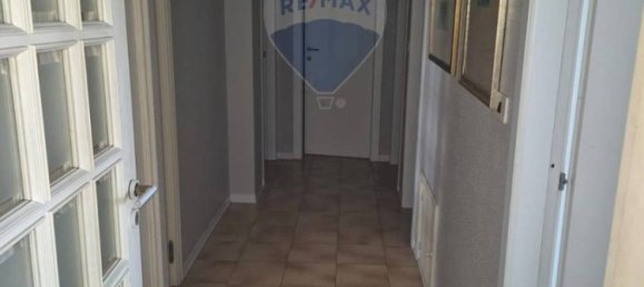 2 Schlafzimmer Wohnung in Catania, Italy, Nr. 298501 3