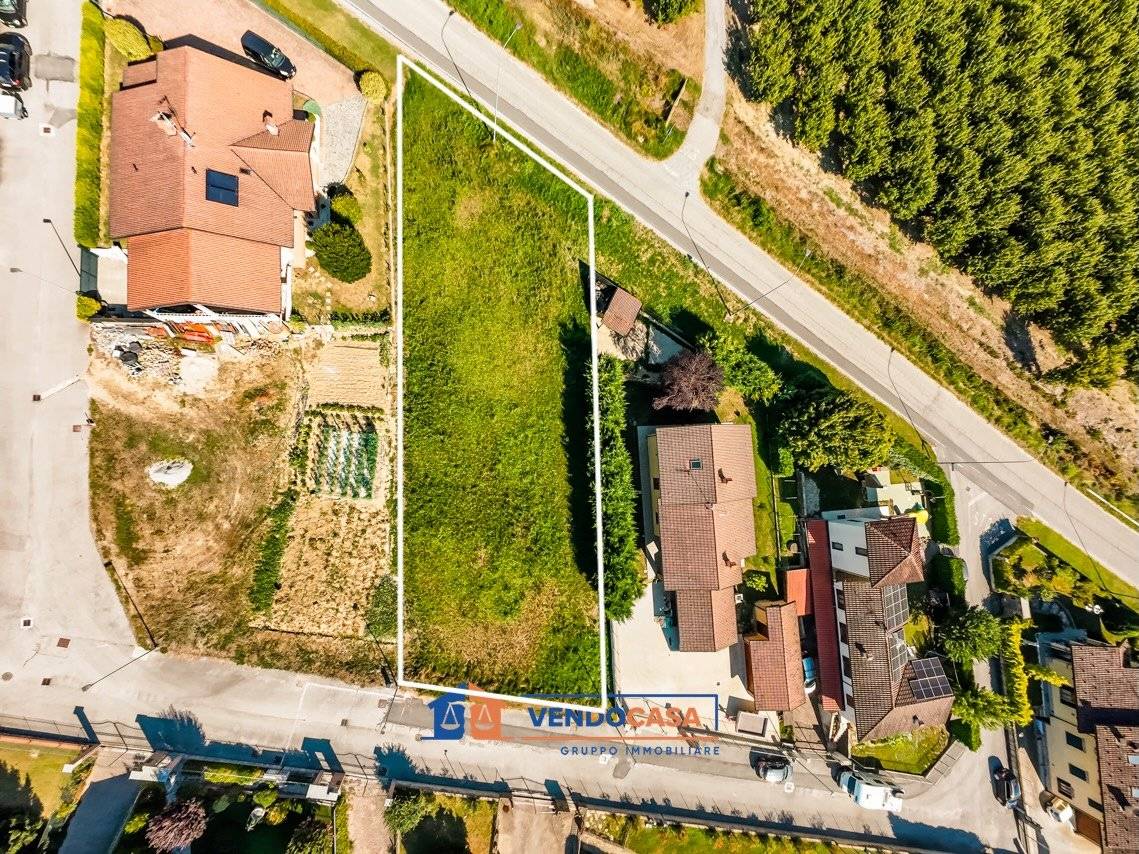 1008m² Land in Monchiero, Italy No. 259805